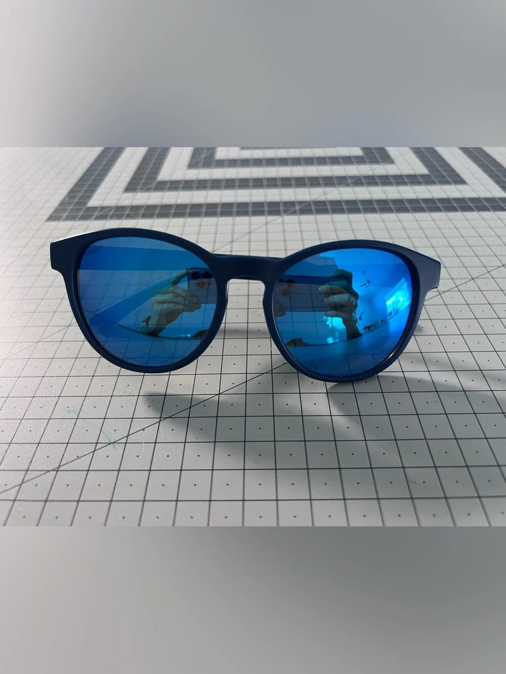EUC Sierras Sungod 8KO Polarized Mirrored Sunglasses – Matte Navy / Blue